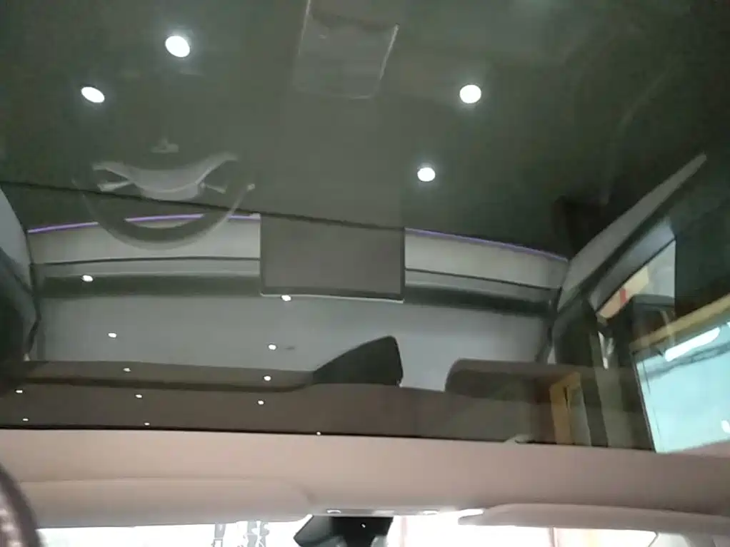 Tesla Model Y — фото 18