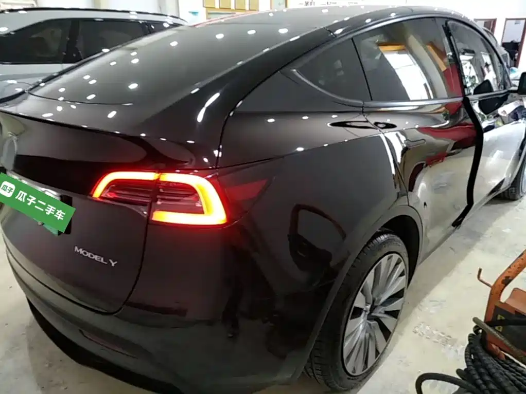 Tesla Model Y — фото 7
