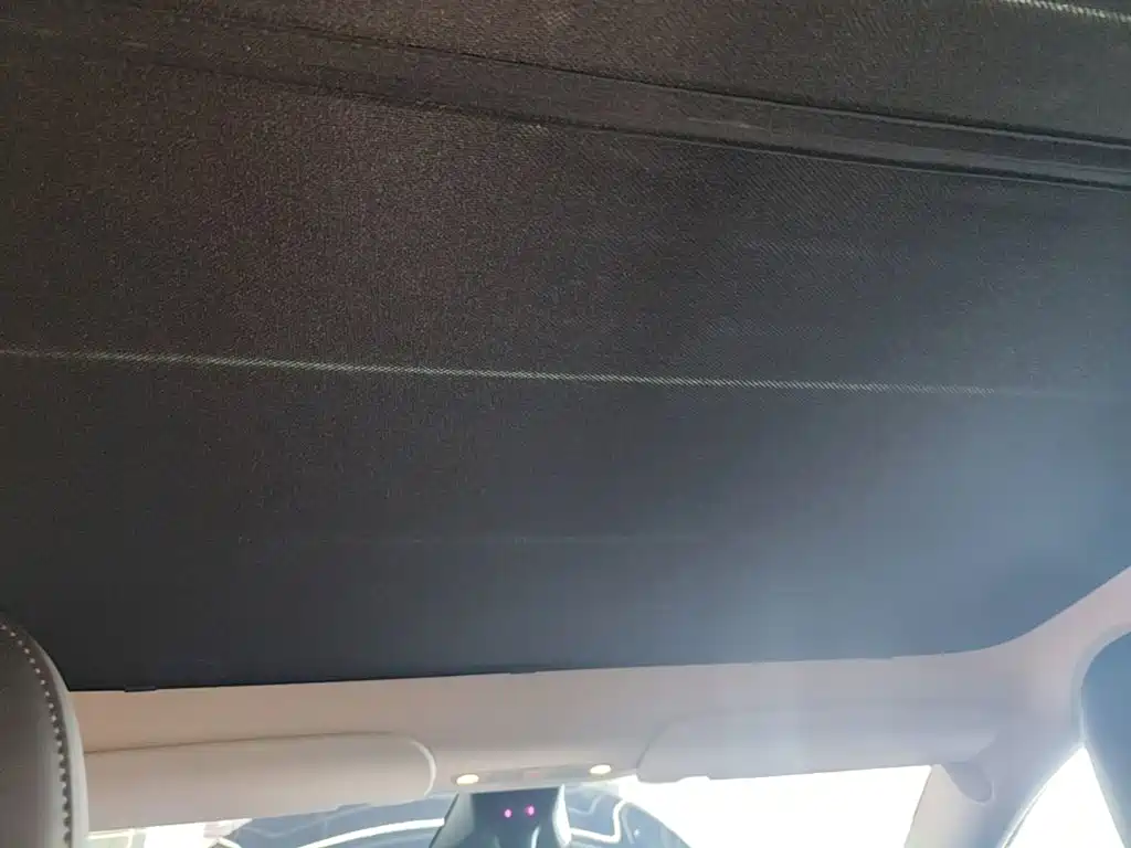 Tesla Model Y — фото 18