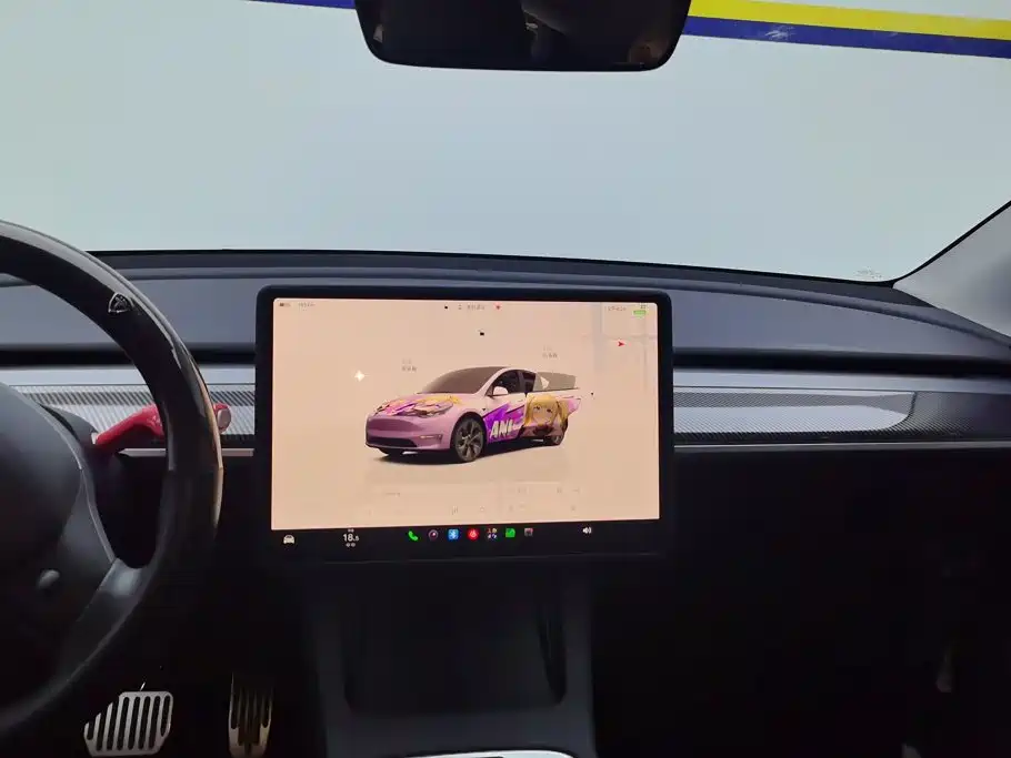 Tesla Model Y — фото 13