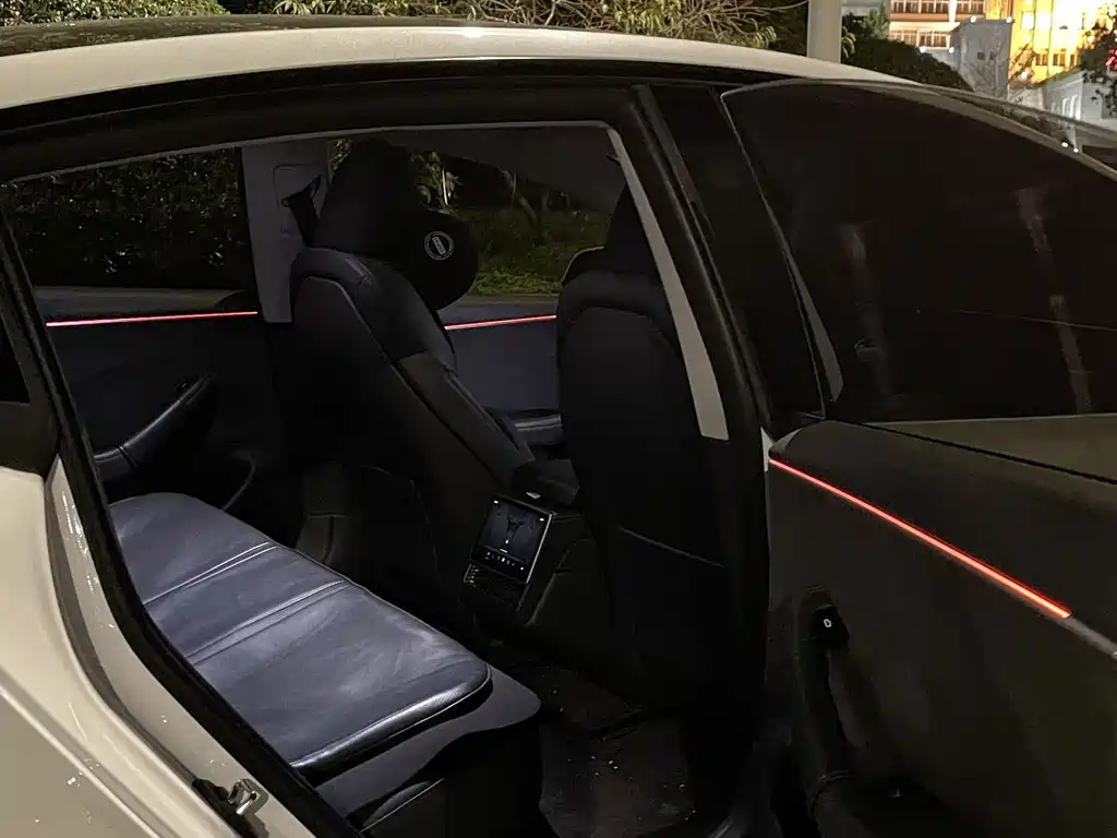 Tesla Model 3 — фото 4