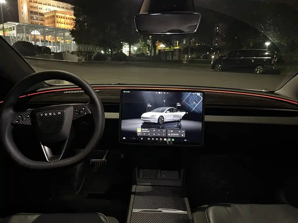 Tesla Model 3 — фото 5