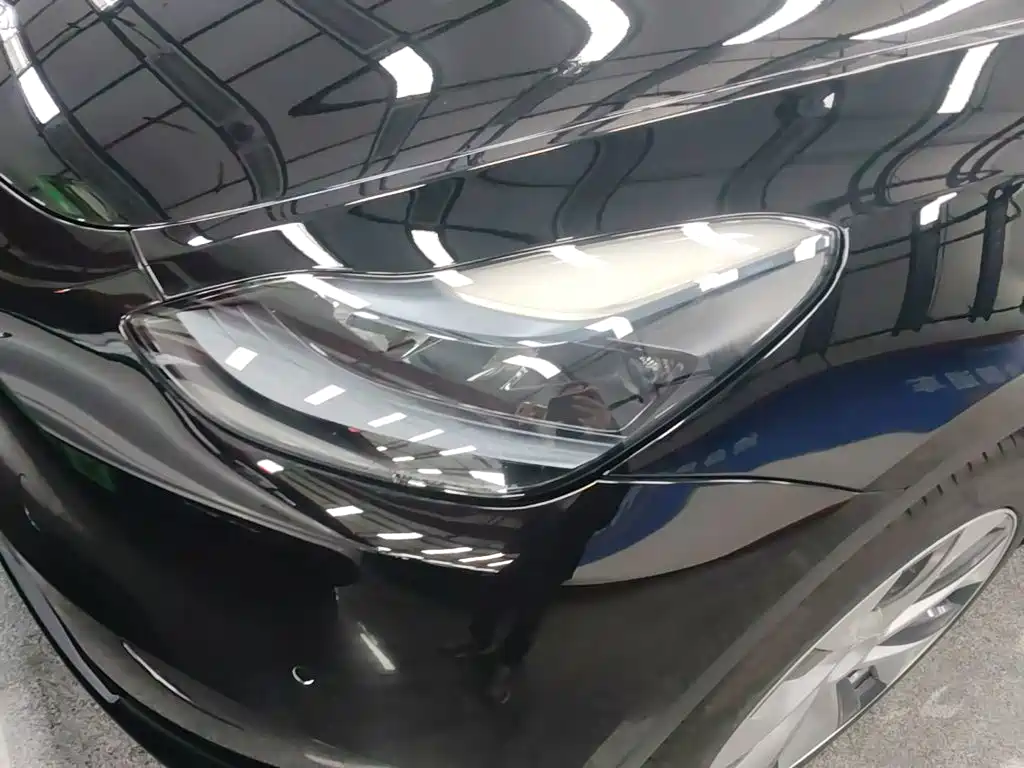 Tesla Model Y — фото 24