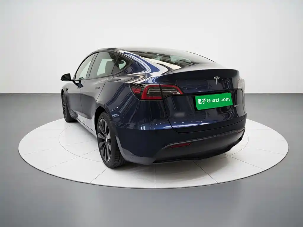 Tesla Model Y — фото 5
