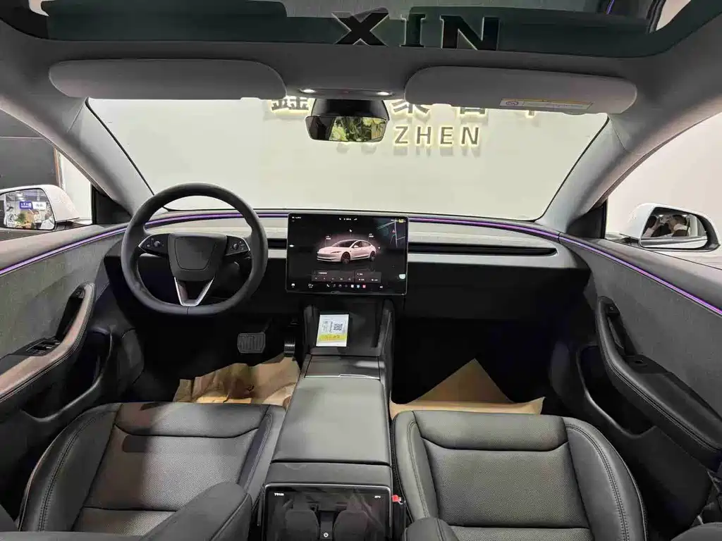 Tesla Model 3 — фото 16