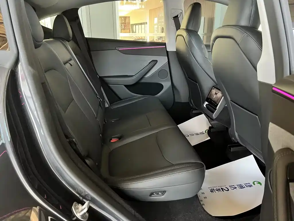 Tesla Model Y — фото 30