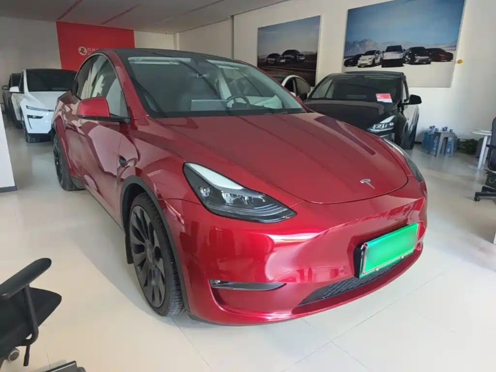 Tesla Model Y — фото 4