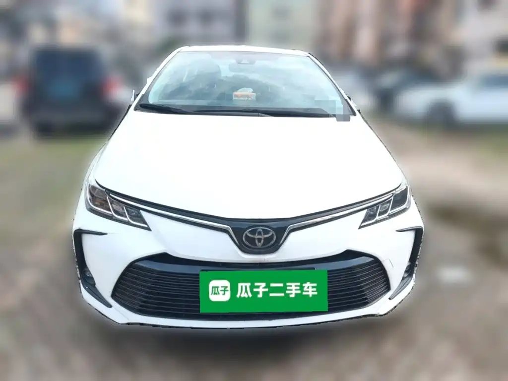 Toyota Corolla — фото 2