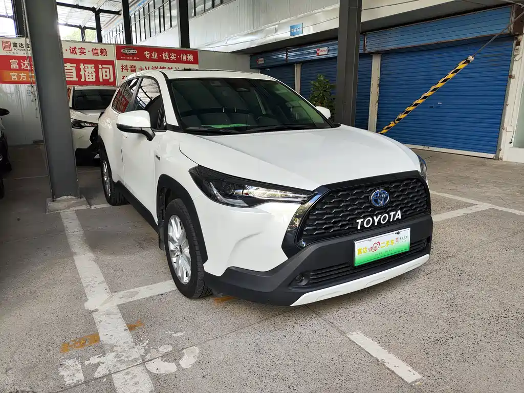 Toyota Corolla Cross — фото 3