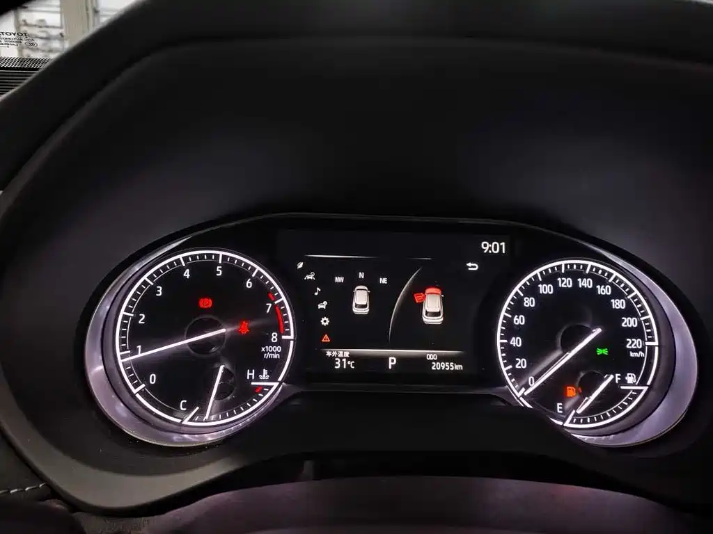 Toyota Harrier — фото 8