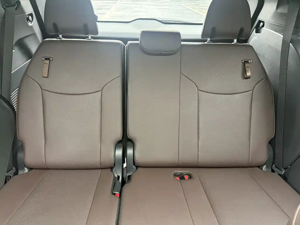 Toyota Sienna — фото 15