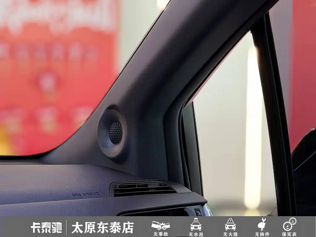 Toyota Granvia — фото 11