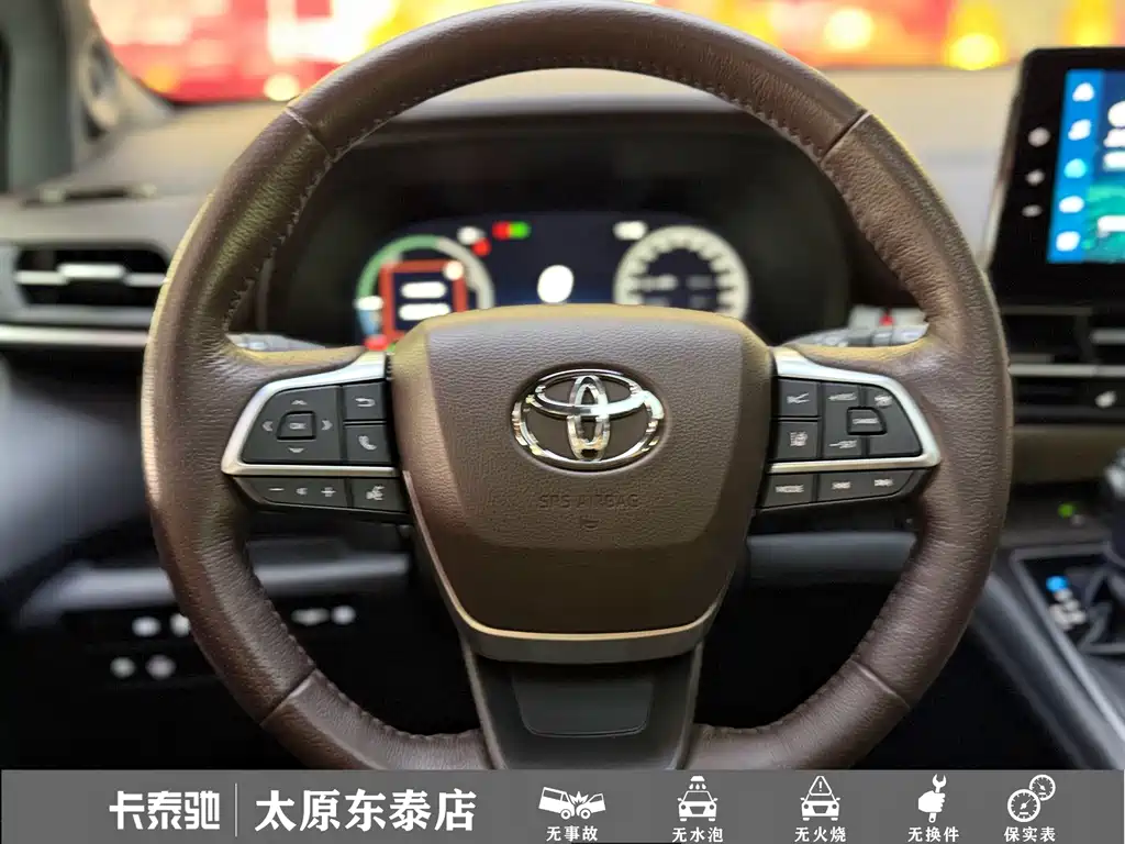 Toyota Granvia — фото 18