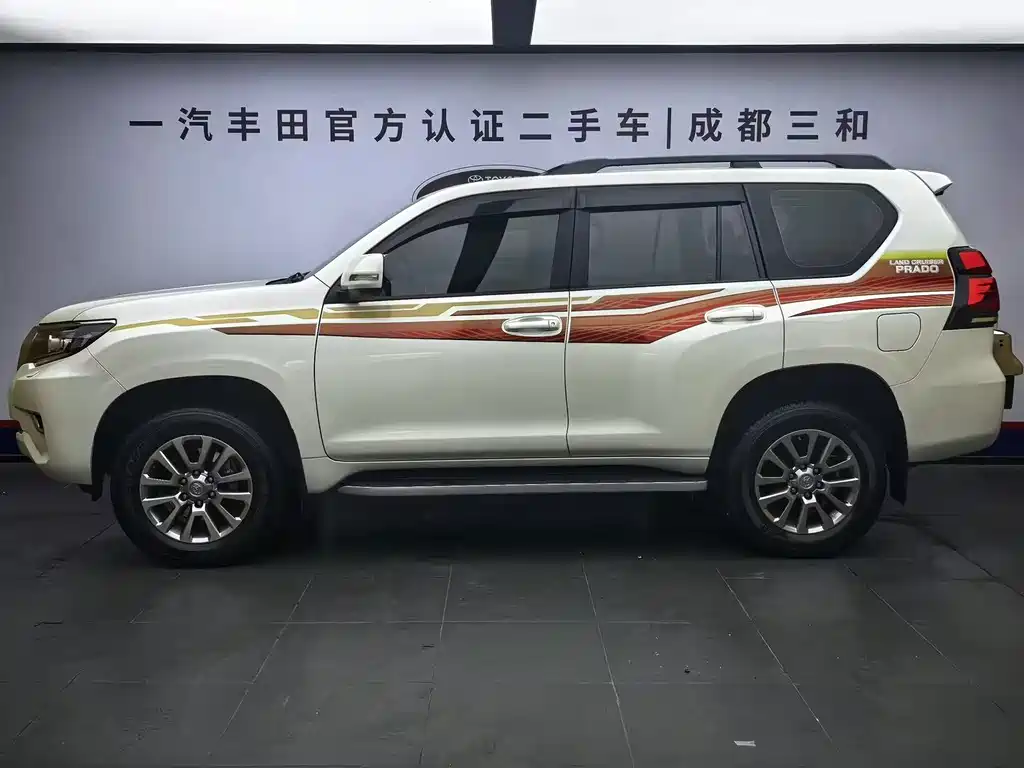 Toyota Prado — фото 3