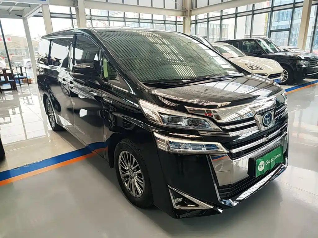 Toyota Vellfire — фото 4