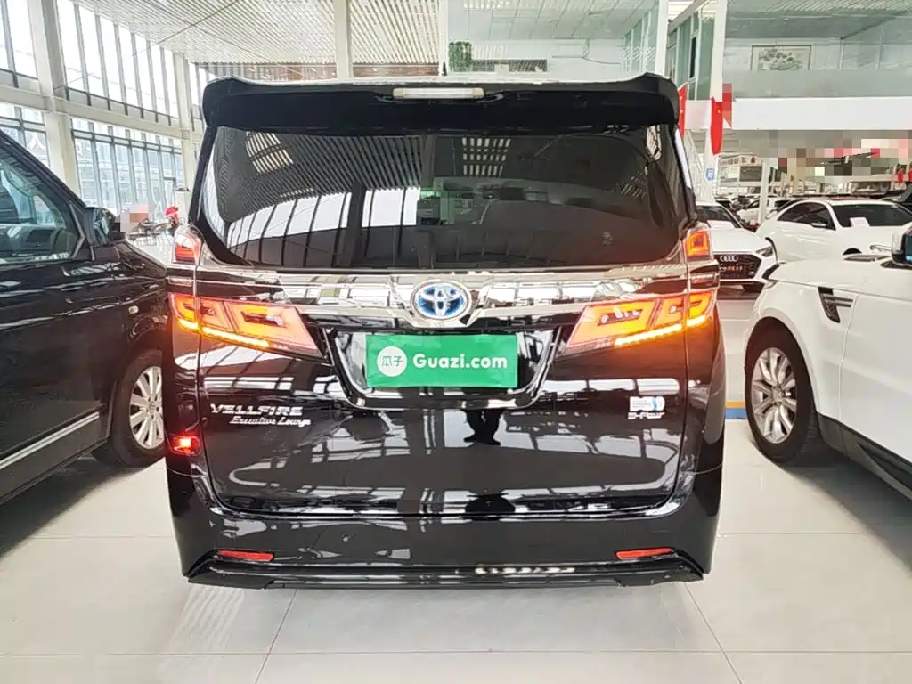 Toyota Vellfire — фото 6