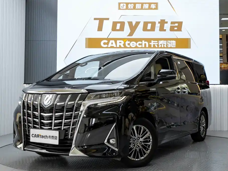 Toyota Alphard — фото 2
