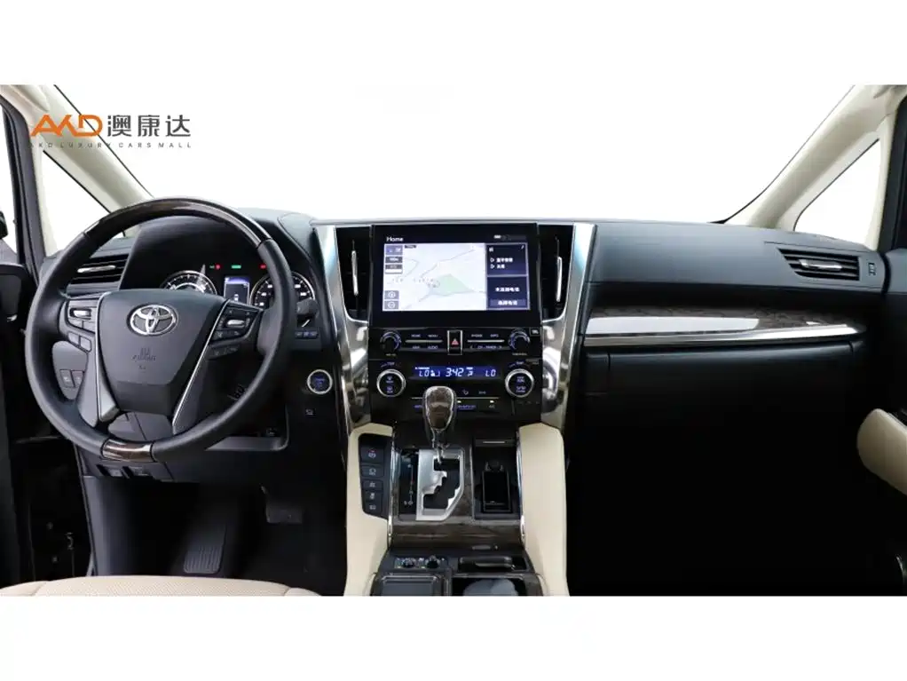 Toyota Alphard — фото 5