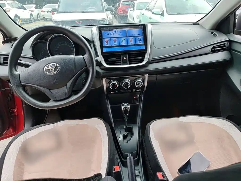 Toyota Vios — фото 10