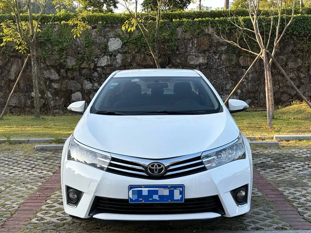 Toyota Corolla — фото 2
