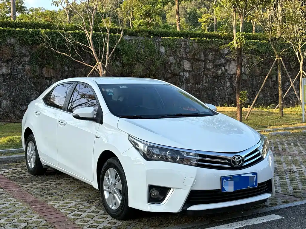 Toyota Corolla — фото 3
