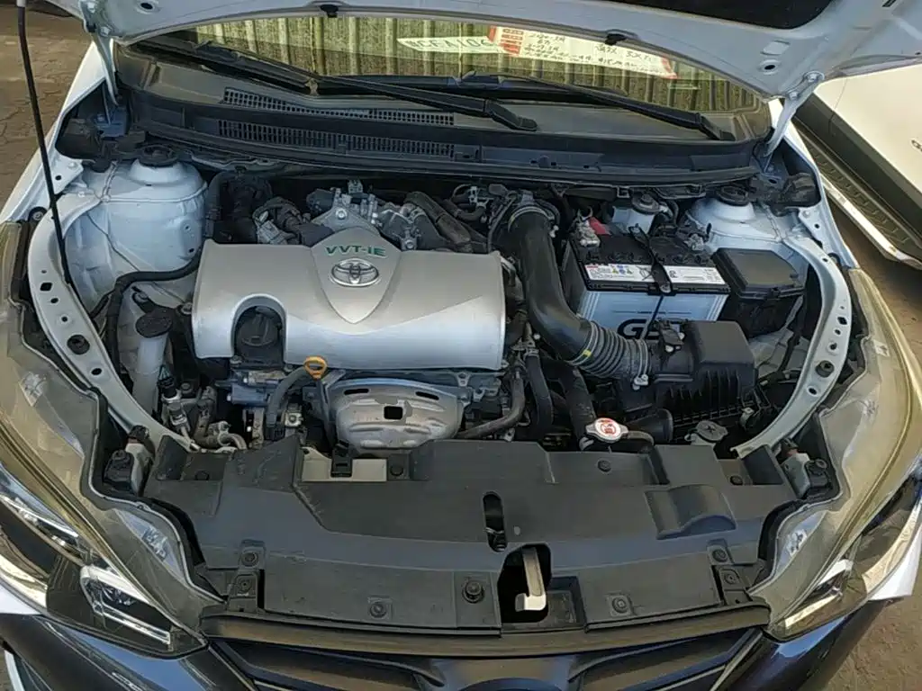 Toyota Yaris L — фото 20