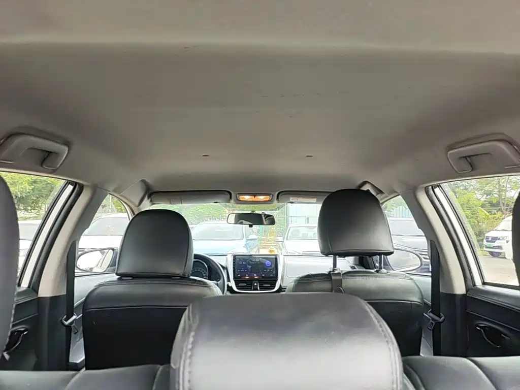 Toyota Vios FS — фото 14