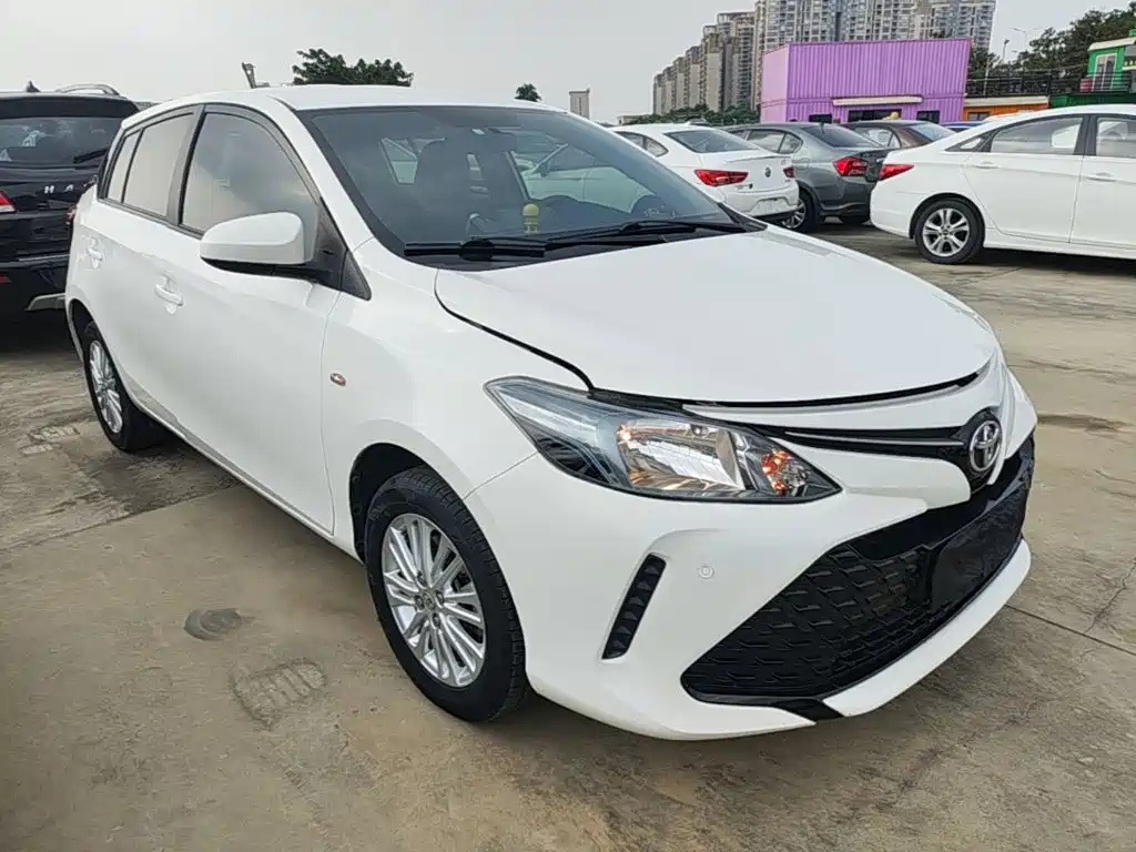 Toyota Vios FS — фото 22
