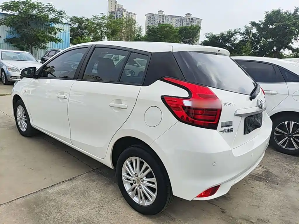 Toyota Vios FS — фото 23