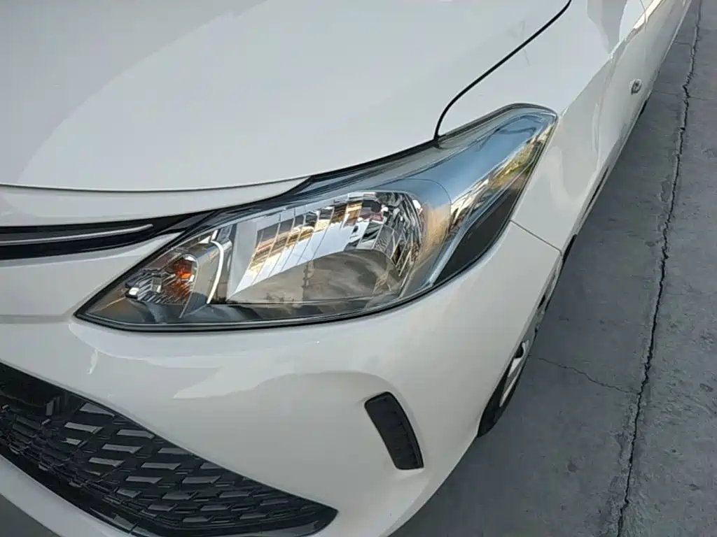 Toyota Vios FS — фото 24