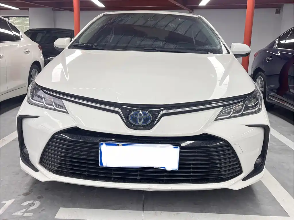 Toyota Corolla — фото 2