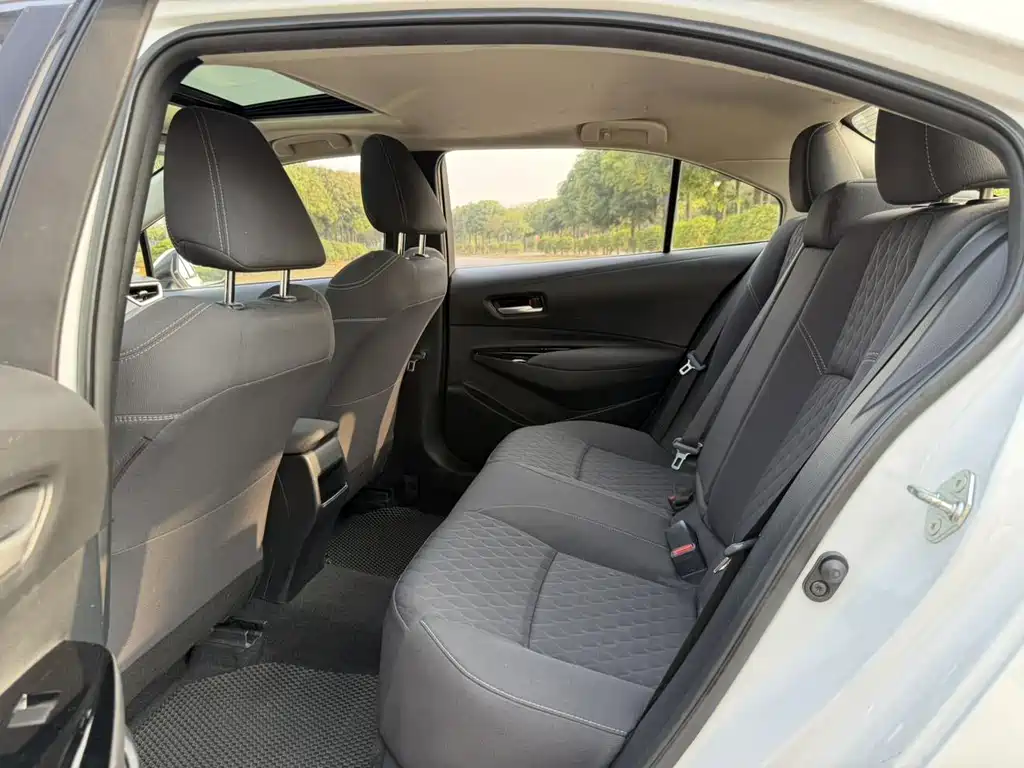 Toyota Allion — фото 11