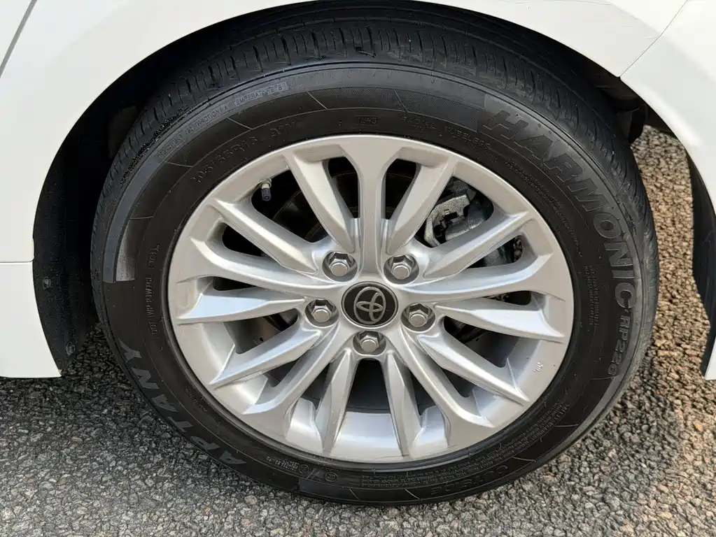Toyota Allion — фото 14