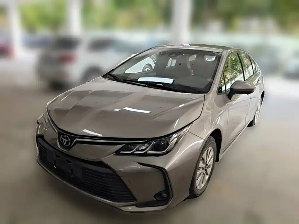 Toyota Corolla — фото 3