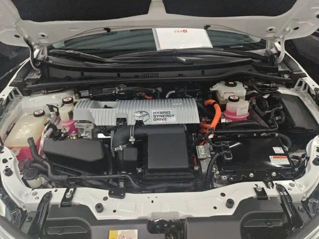 Toyota Corolla Hybrid — фото 20