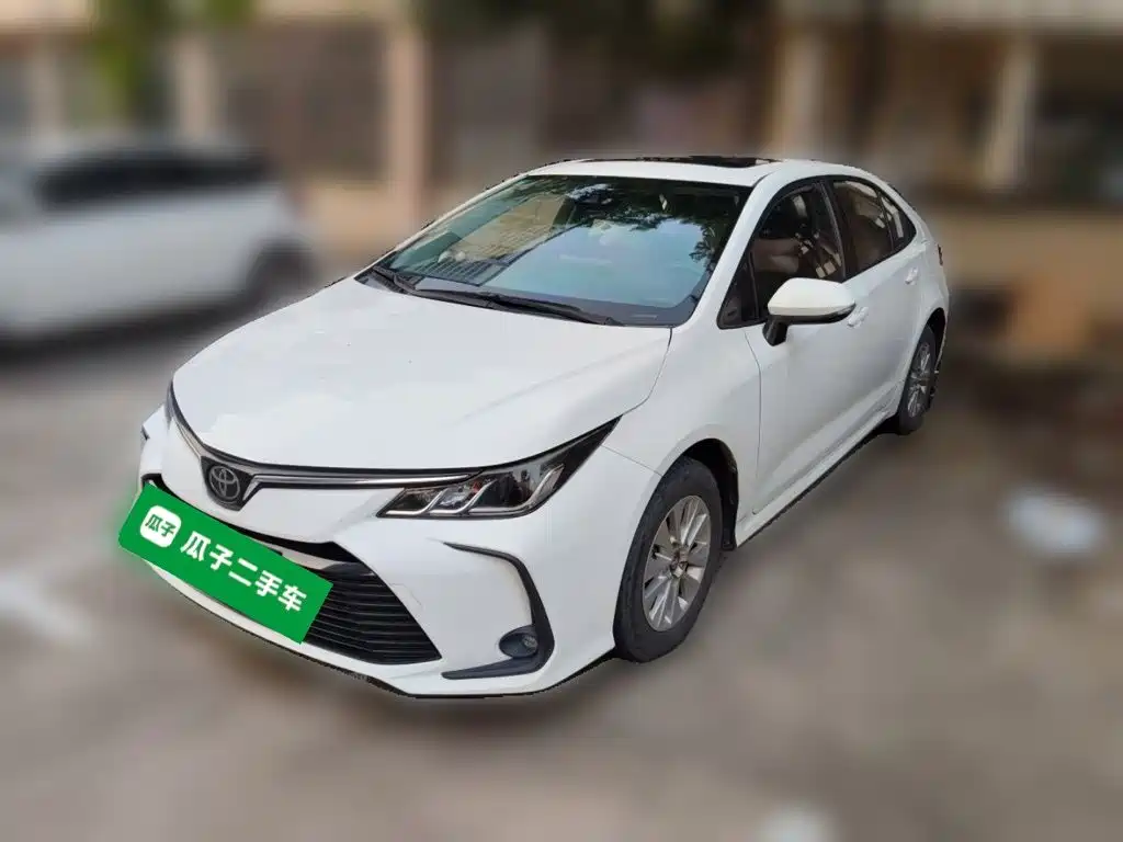 Toyota Corolla — фото 2