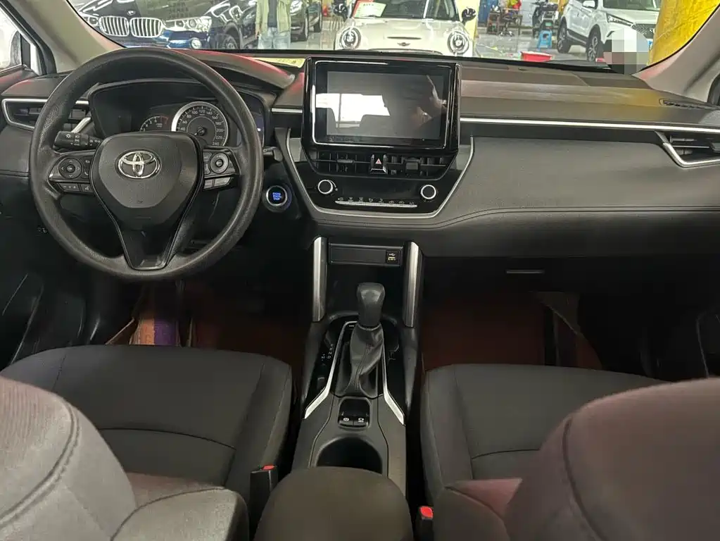 Toyota Corolla — фото 3
