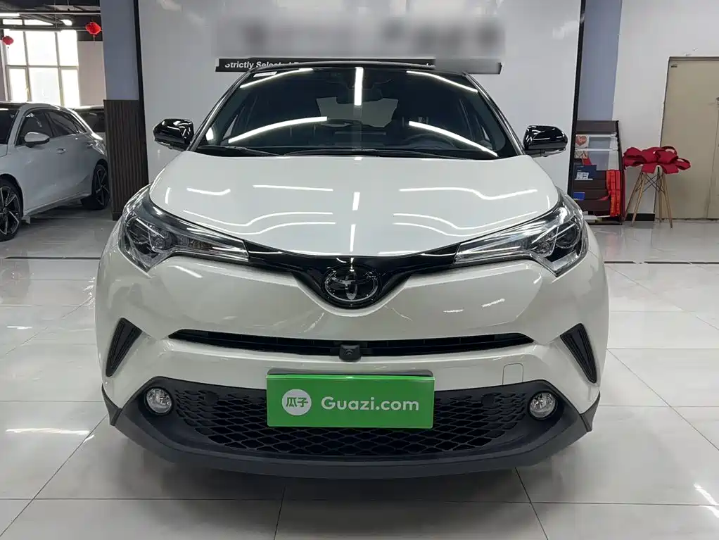Toyota C-HR — фото 7