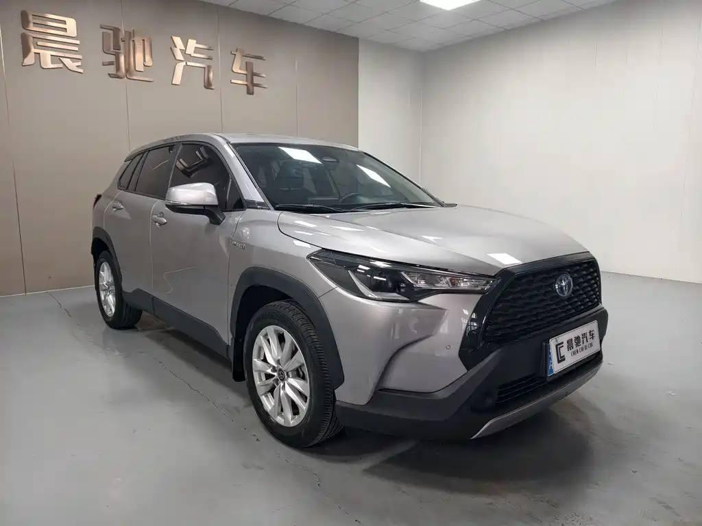Toyota Corolla Cross — фото 3
