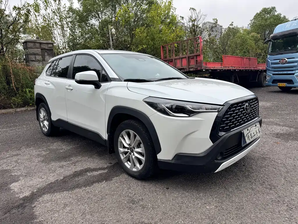 Toyota Corolla Cross — фото 3