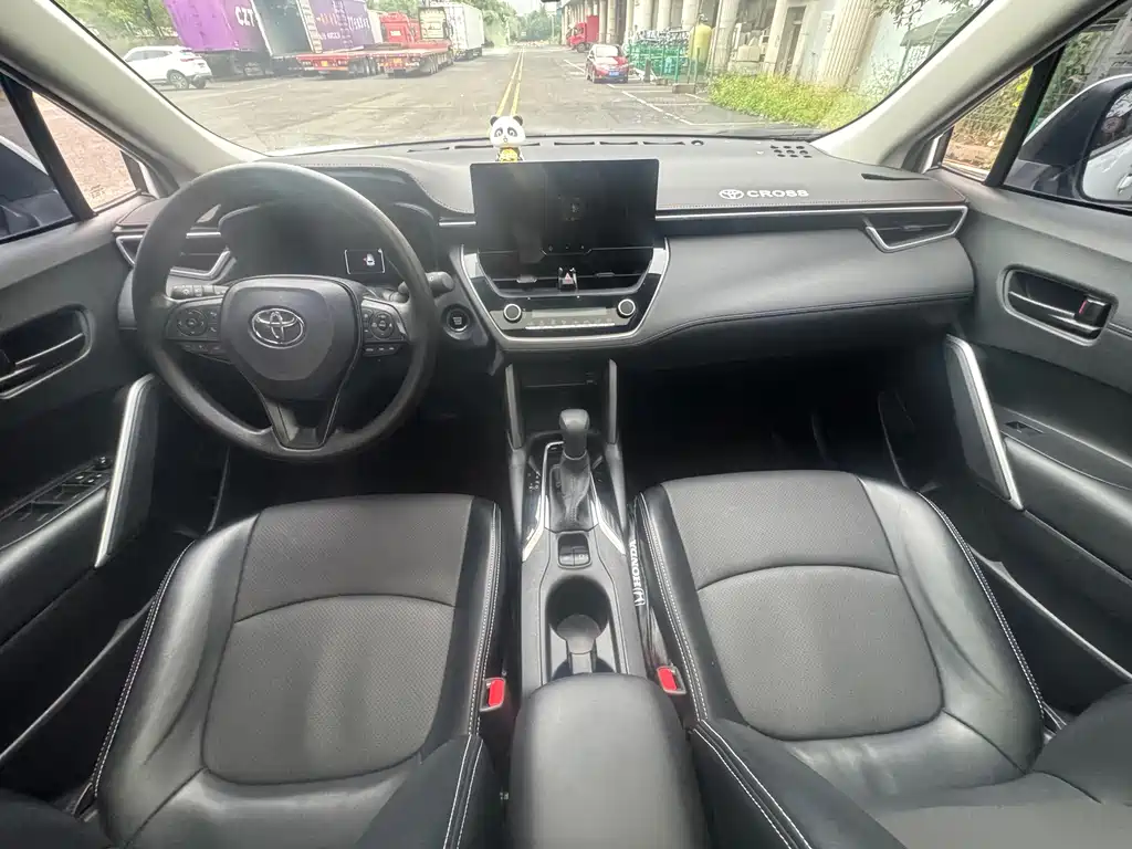 Toyota Corolla Cross — фото 6