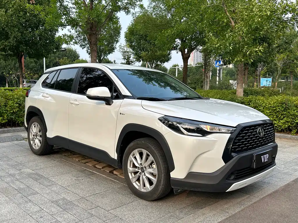 Toyota Corolla Cross — фото 3