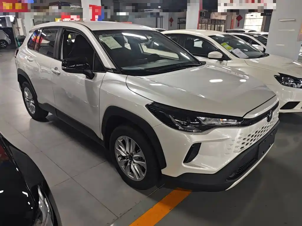 Toyota Corolla Cross — фото 4
