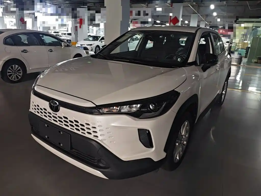 Toyota Corolla Cross — фото 2