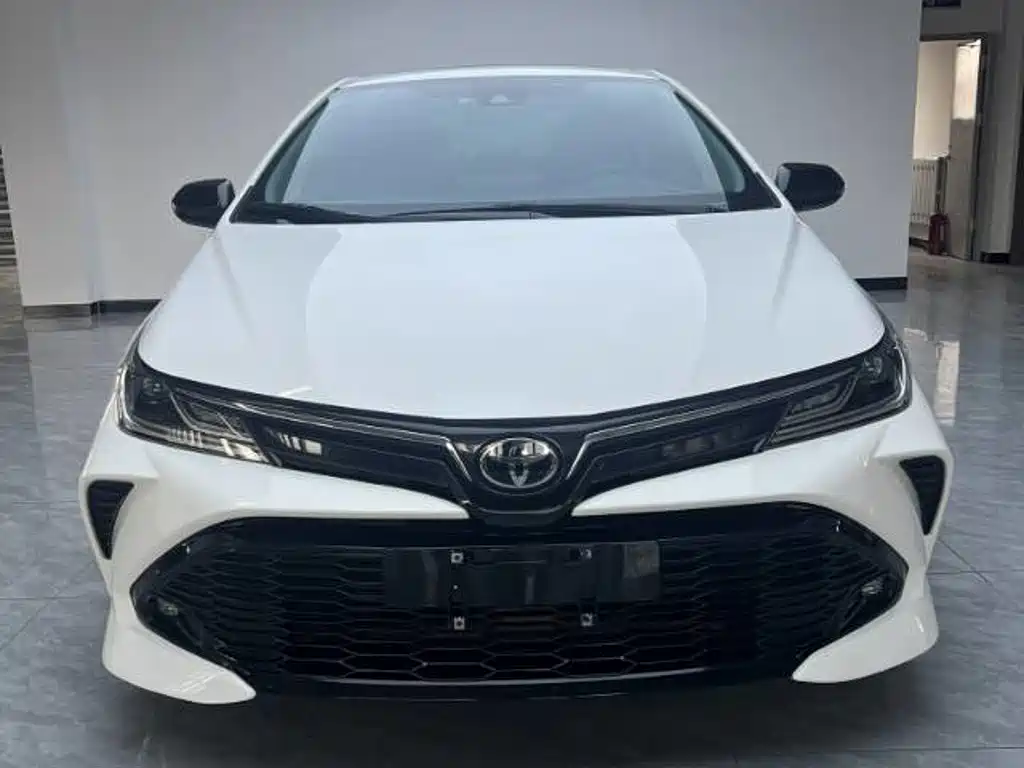 Toyota Corolla — фото 2