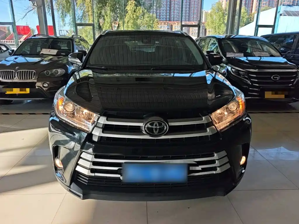 Toyota Highlander — фото 3