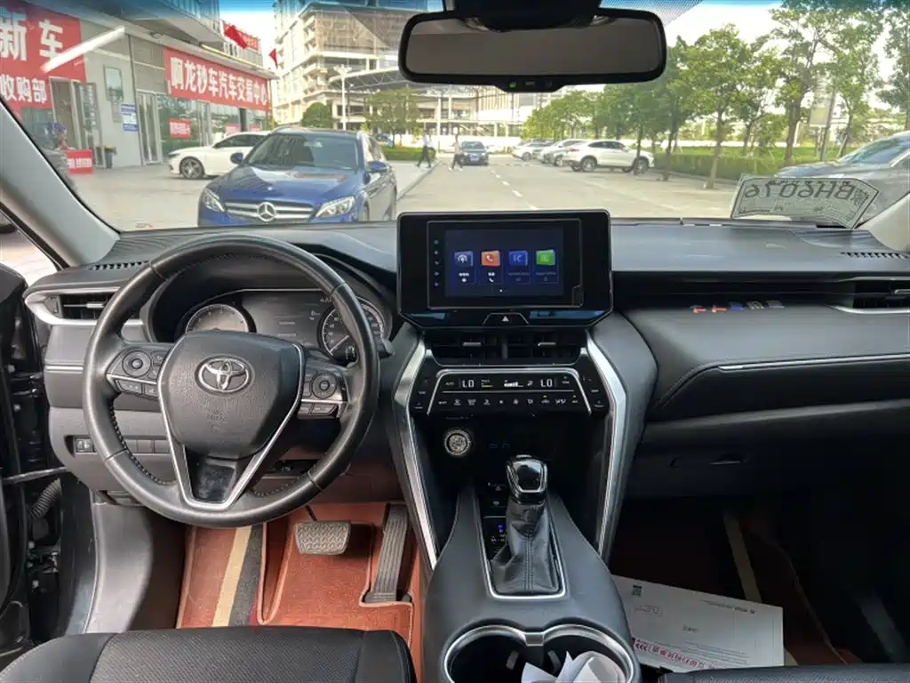 Toyota Harrier — фото 7