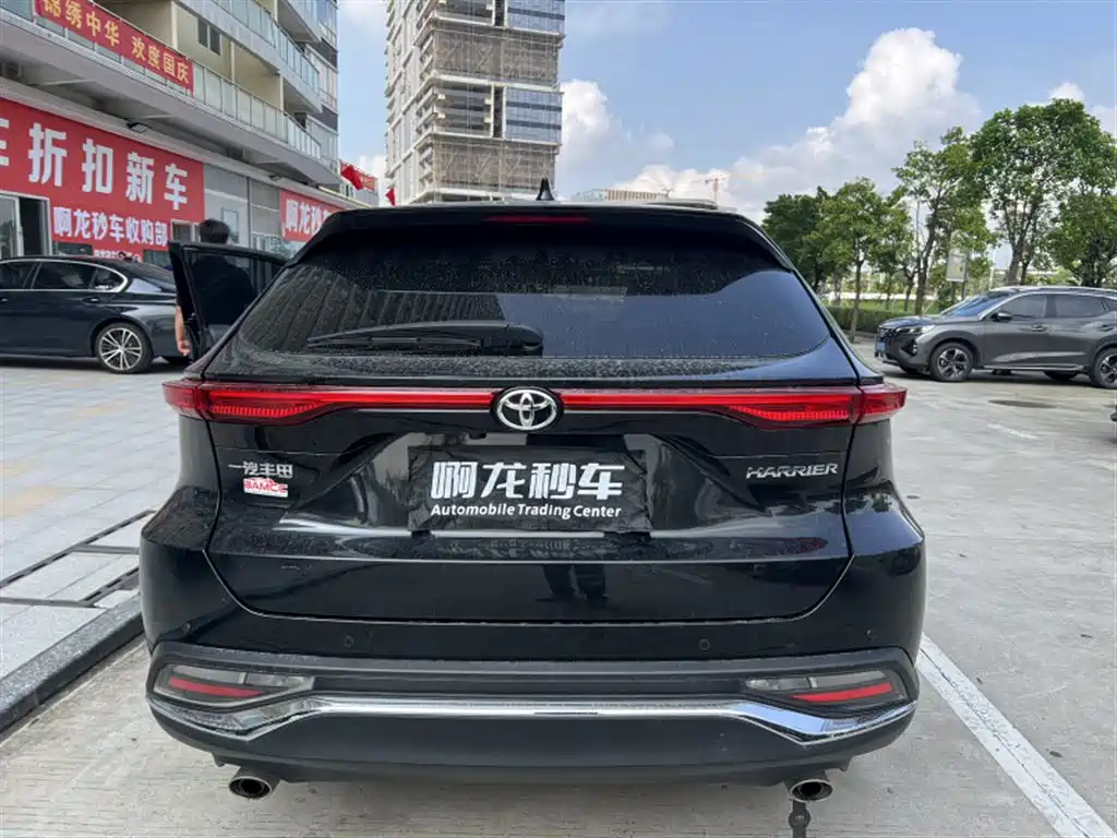 Toyota Harrier — фото 8