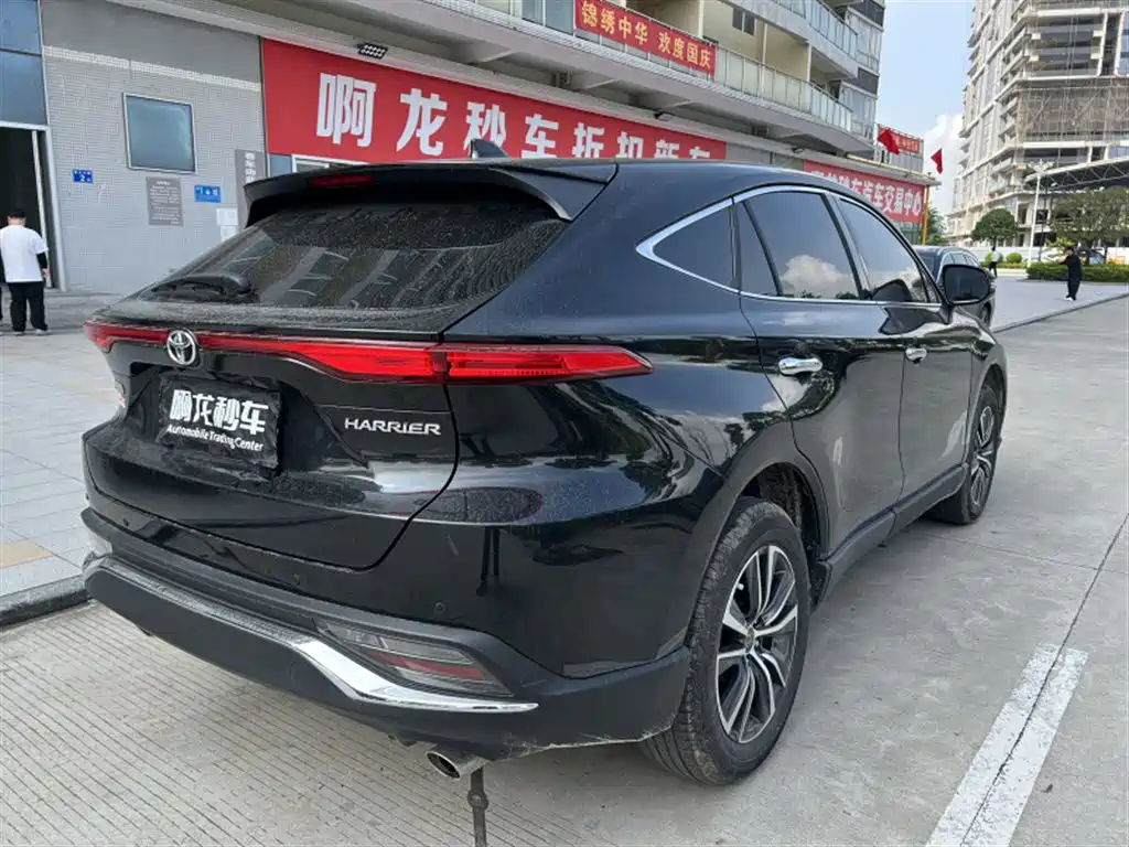 Toyota Harrier — фото 9