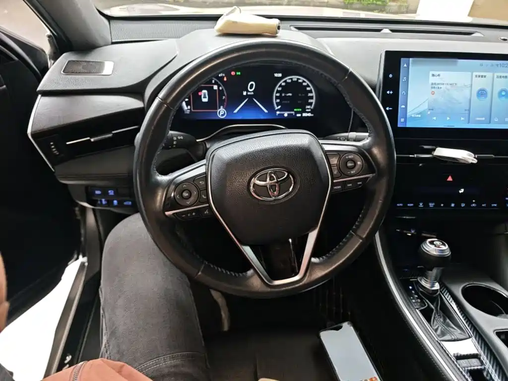 Toyota Avalon — фото 11